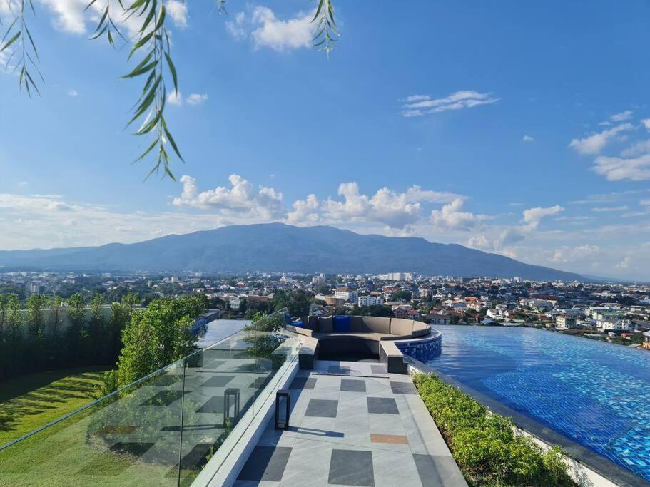 Astra Sky River Paronama Pool Luxury Changklan شيانغ ماي المظهر الخارجي الصورة